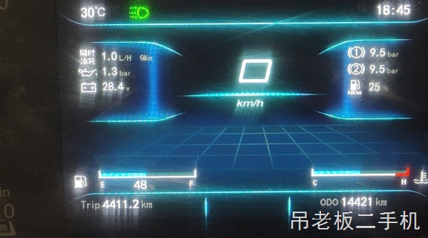 转让22年骏通12吨吊车