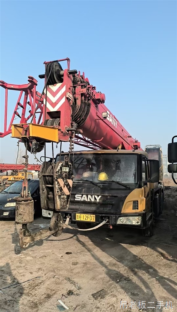 2021年5月国六三一250T，商业险到2026年十月，公司户个人一手车，随时可以提档！